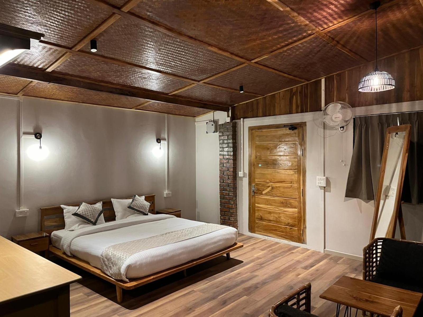 Cave Hill By Ferns Hotel Āīzawl Buitenkant foto